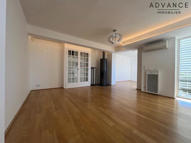 Immeuble - 173 m² - 7 pièces