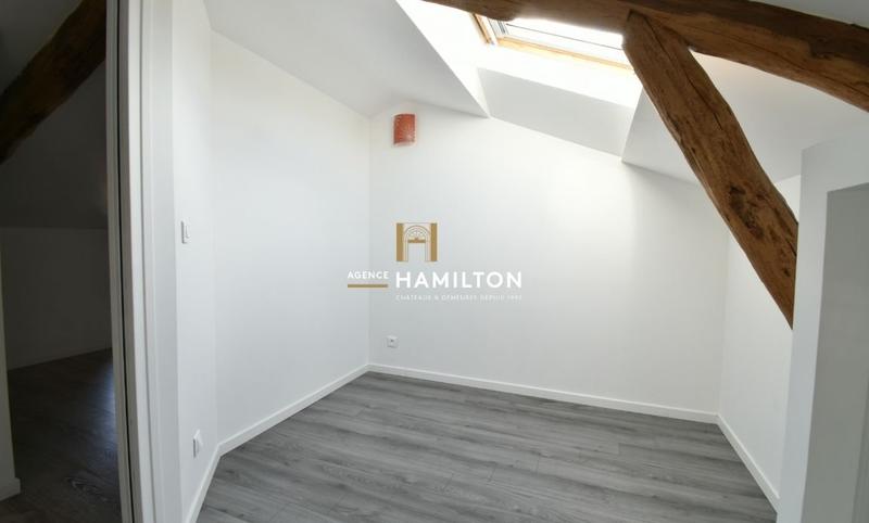 Corps de ferme - 290 m² - 11 pièces