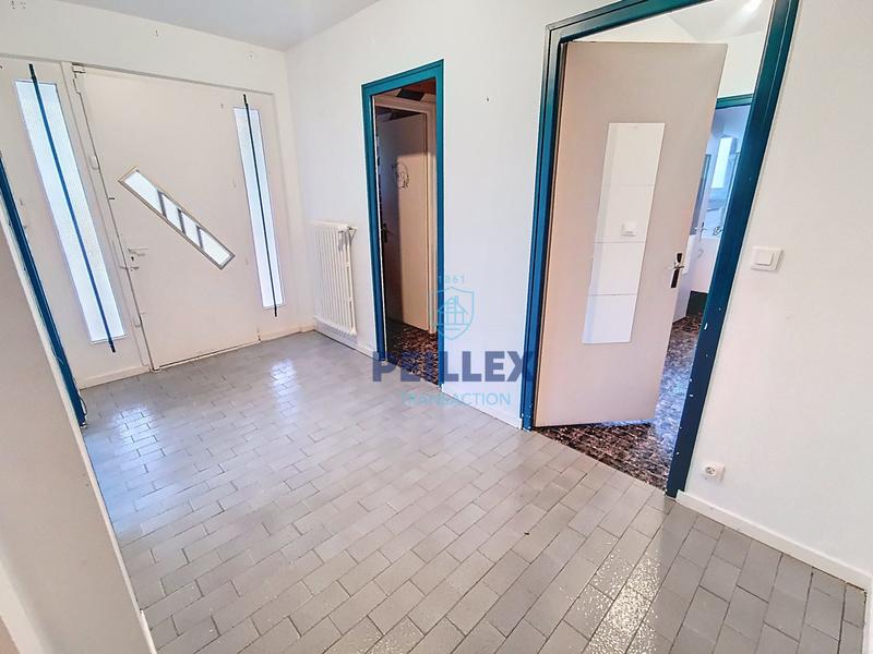 Maison - 176 m² - 7 pièces