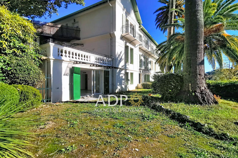 Appartement - 111 m² - 3 pièces