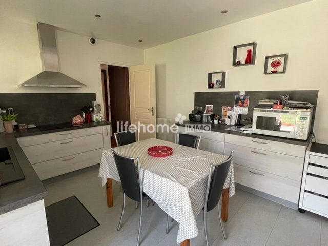 Maison - 180 m² - 8 pièces