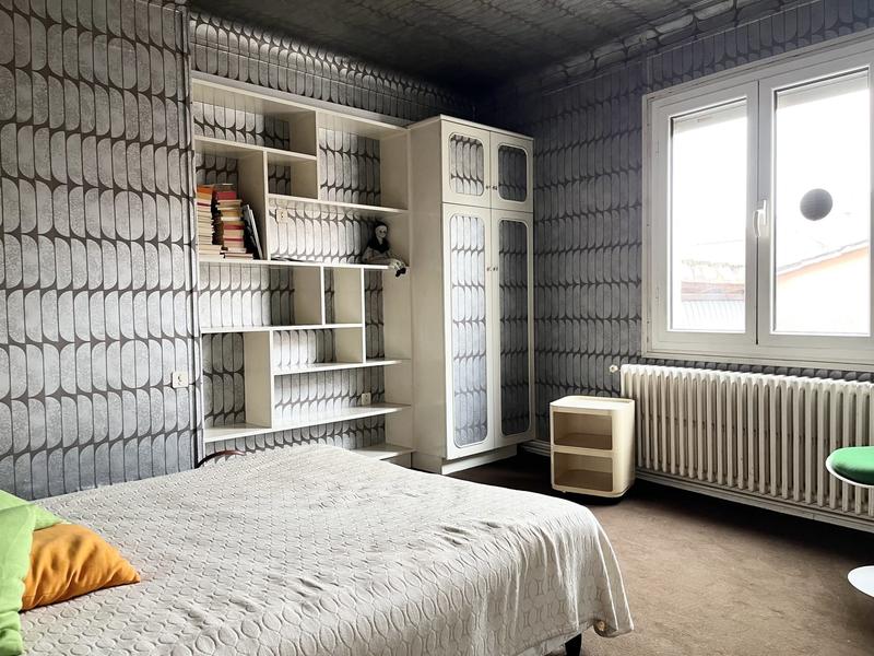 Appartement - 110 m² - 6 pièces