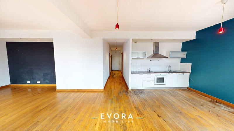 Appartement - 105 m² - 4 pièces