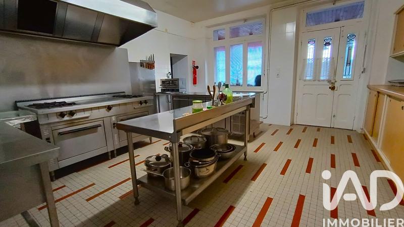 Maison de village - 420 m² - 14 pièces