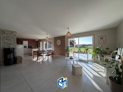 Maison - 130 m² - 5 pièces