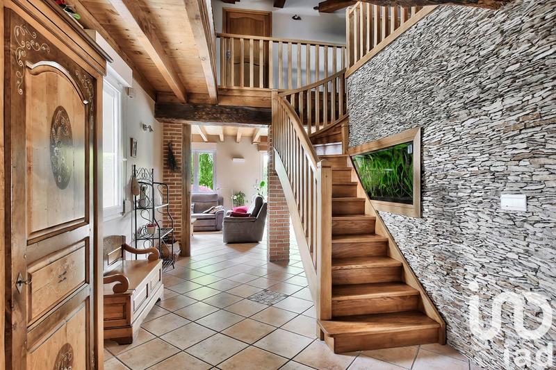 Maison - 262 m² - 10 pièces