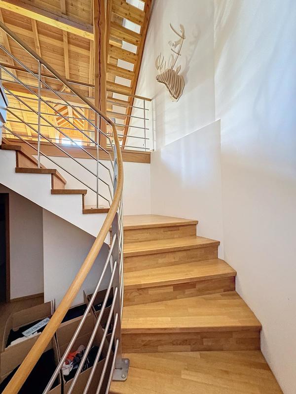 Maison - 340 m² - 8 pièces