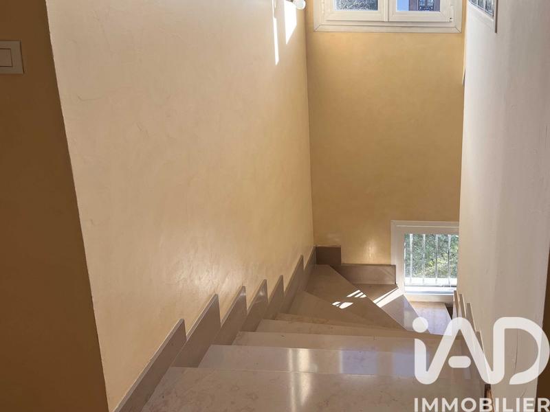 Maison - 194 m² - 6 pièces