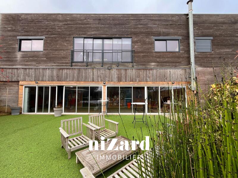 Local commercial - 820 m²