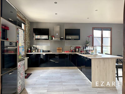 Maison - 122 m² - 6 pièces