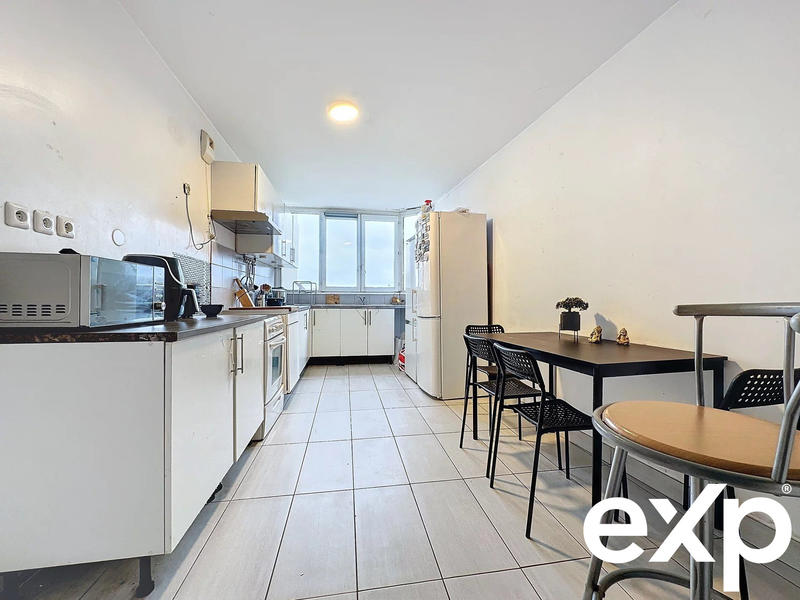 Appartement - 79 m² - 5 pièces