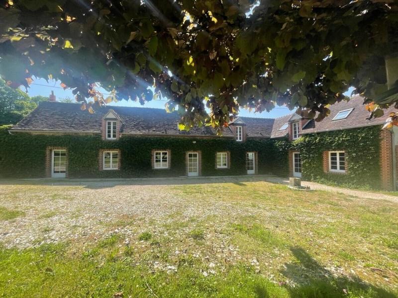 Maison - 150 m² - 9 pièces