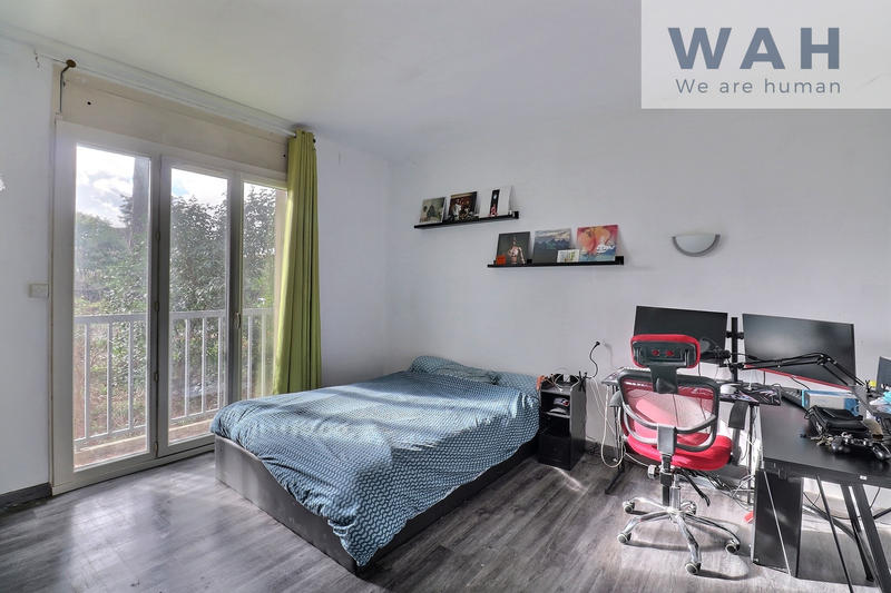 Appartement - 94 m² - 5 pièces