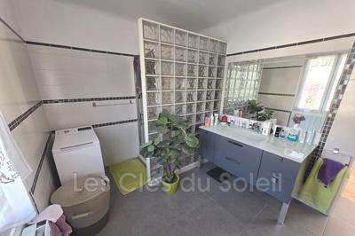 Appartement - 93 m² - 4 pièces