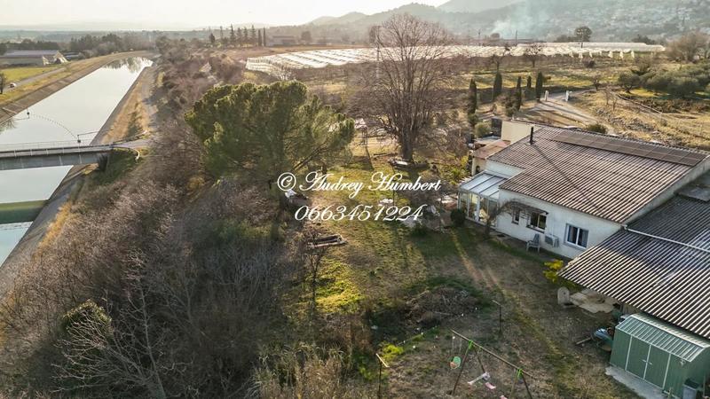 Maison - 180 m² - 6 pièces