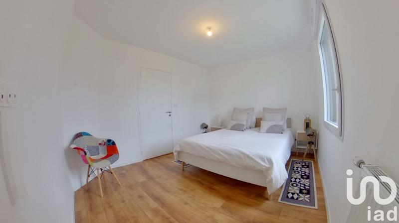 Maison - 96 m² - 5 pièces