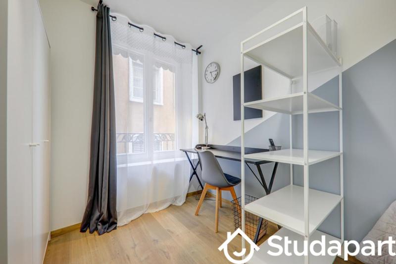 Chambre - 11 m² - 1 pièce