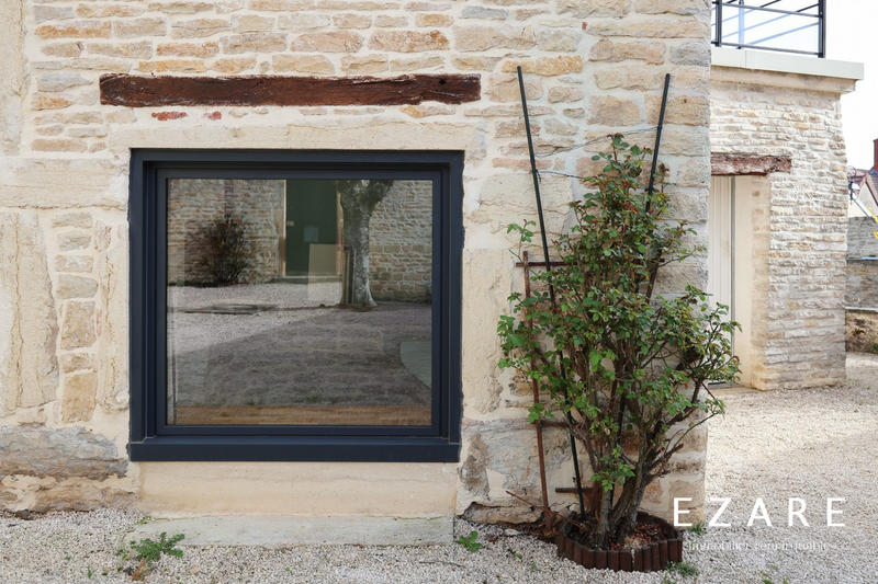 Maison - 261 m² - 9 pièces