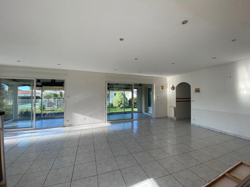 Villa - 160 m² - 5 pièces