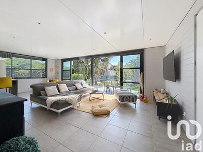 Maison - 172 m² - 8 pièces