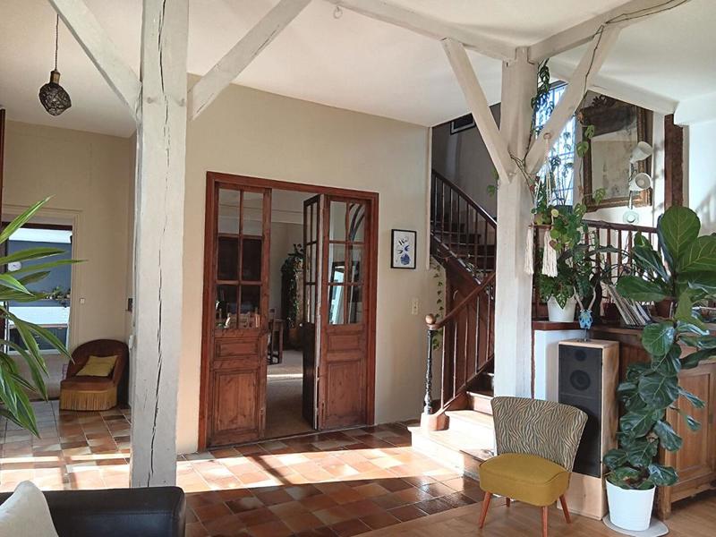 Maison - 200 m² - 10 pièces