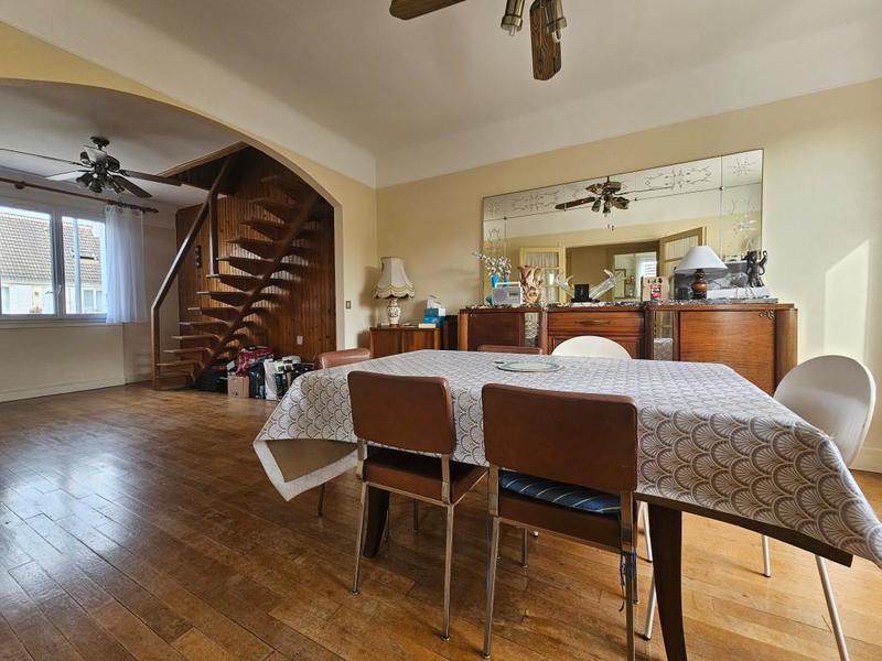 Maison - 100 m² - 4 pièces