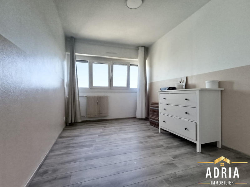 Appartement - 95 m² - 5 pièces