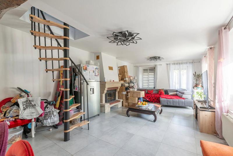 Maison - 155 m² - 6 pièces