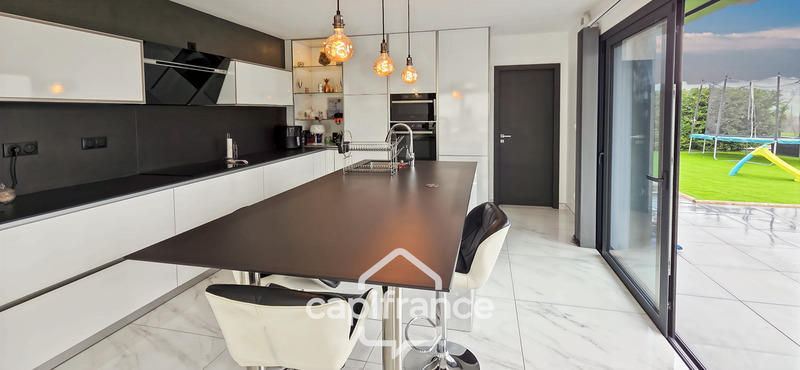 Villa - 165 m² - 5 pièces