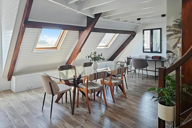 Duplex - 93 m² - 4 pièces