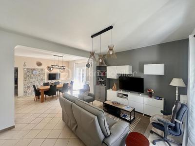 Maison - 291 m² - 11 pièces