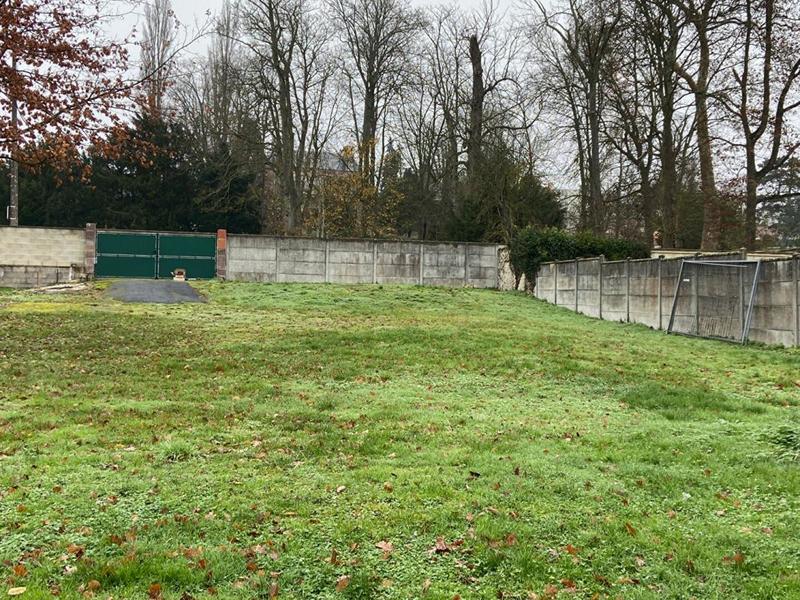 Terrain constructible - 1 275 m²