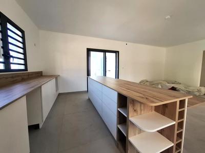 Appartement - 92 m² - 4 pièces