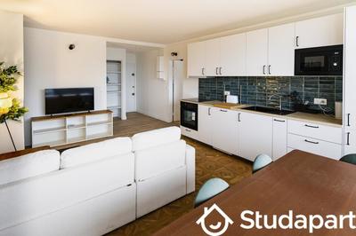 Chambre - 15 m² - 1 pièce