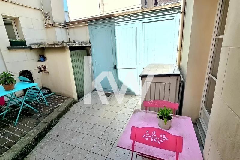 Maison - 186 m² - 6 pièces