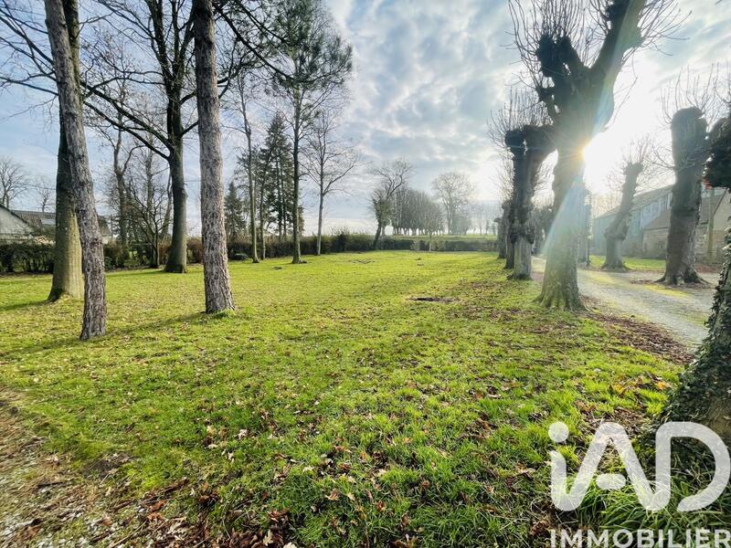 Maison - 276 m² - 10 pièces