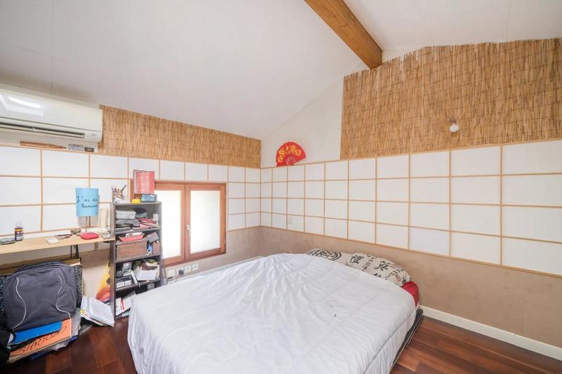 Mas - 300 m² - 10 pièces