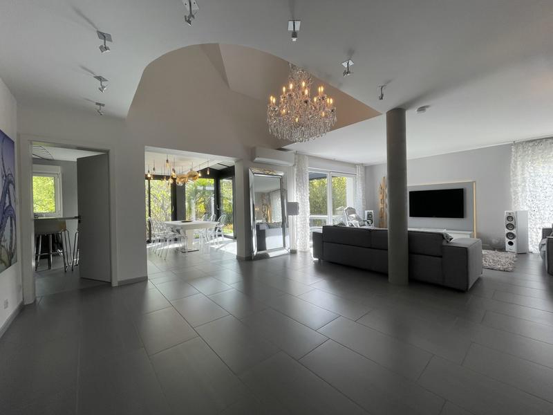 Maison contemporaine - 154 m² - 7 pièces