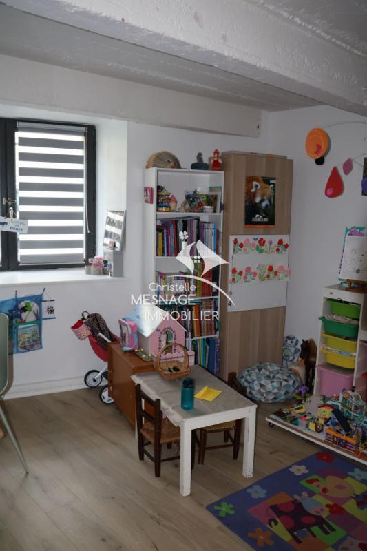 Loft - 168 m² - 6 pièces