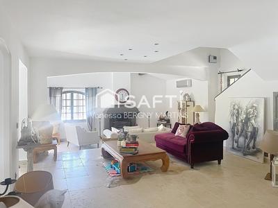 Maison - 175 m² - 6 pièces