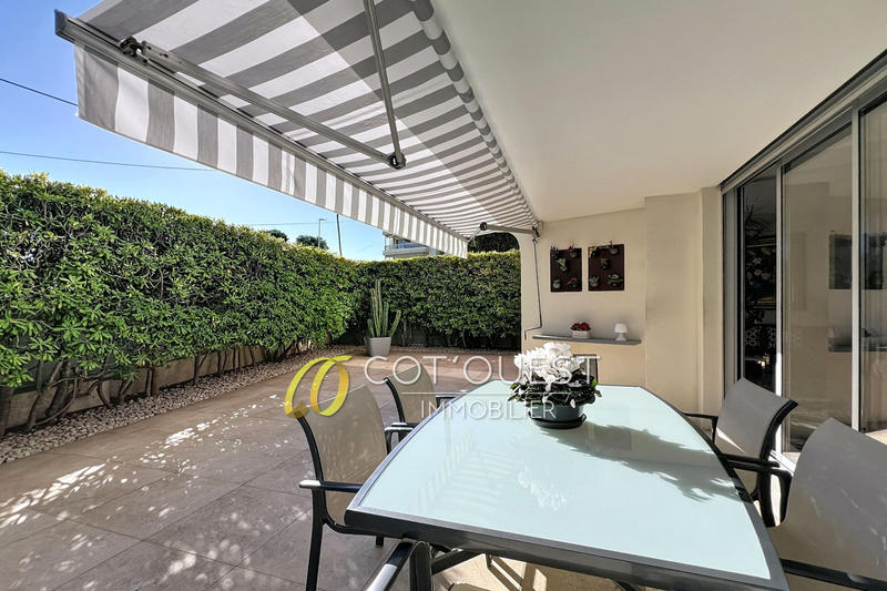 Appartement - 93 m² - 4 pièces