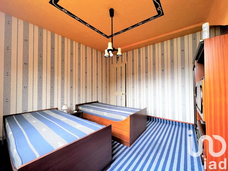 Maison - 315 m² - 12 pièces