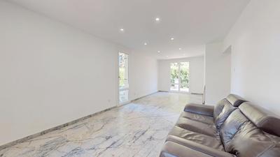 Pavillon - 120 m² - 6 pièces