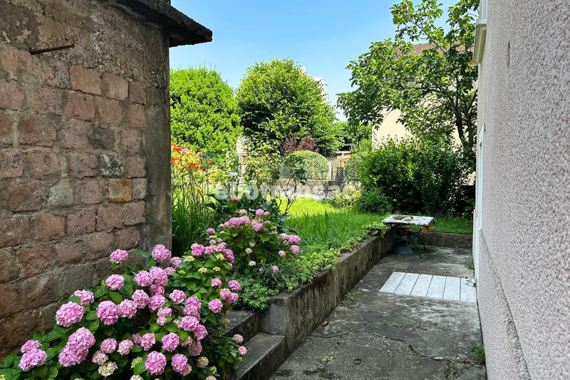 Maison - 202 m² - 4 pièces