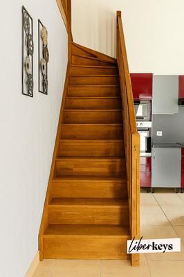 Maison - 218 m² - 8 pièces