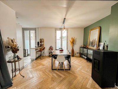 Appartement - 84 m² - 4 pièces