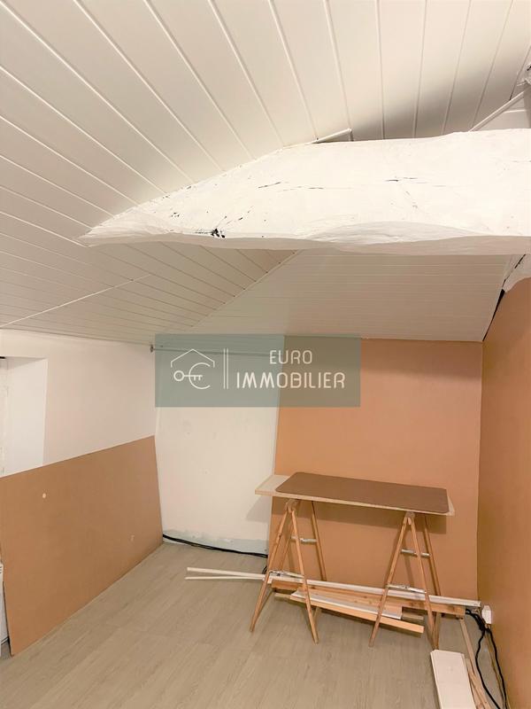 Maison - 142 m² - 9 pièces