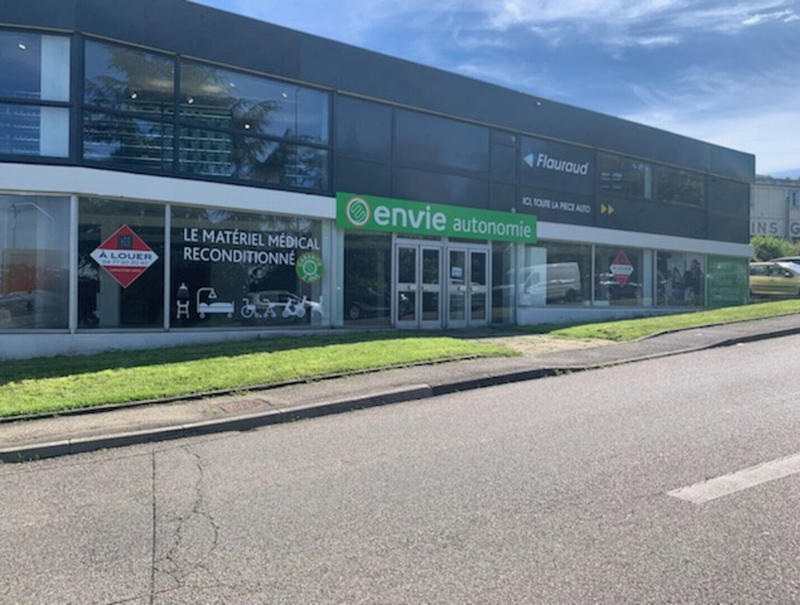 Local commercial - 317 m²