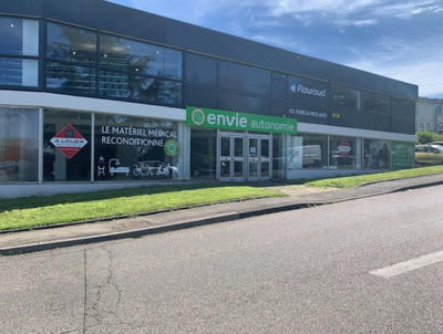 Local commercial - 317 m²