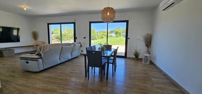 Maison - 112 m² - 4 pièces